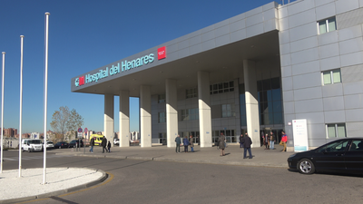 Metro lanza un servicio de taxi para traslados de personas con movilidad reducida al Hospital del Henares