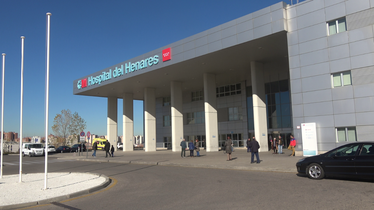 Metro lanza un servicio de taxi para traslados de personas con movilidad reducida al Hospital del Henares