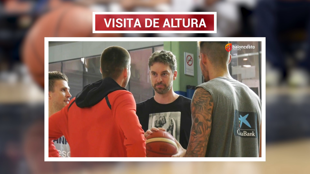 Pau Gasol visita por sorpresa a la selección para desearle suerte