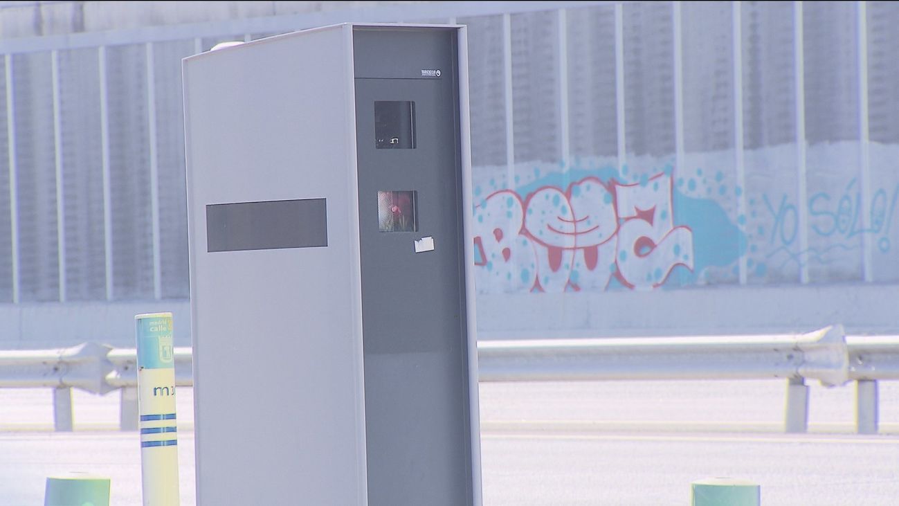 El radar multicarril de la avenida de la Ilustración se reactiva este lunes sin multas