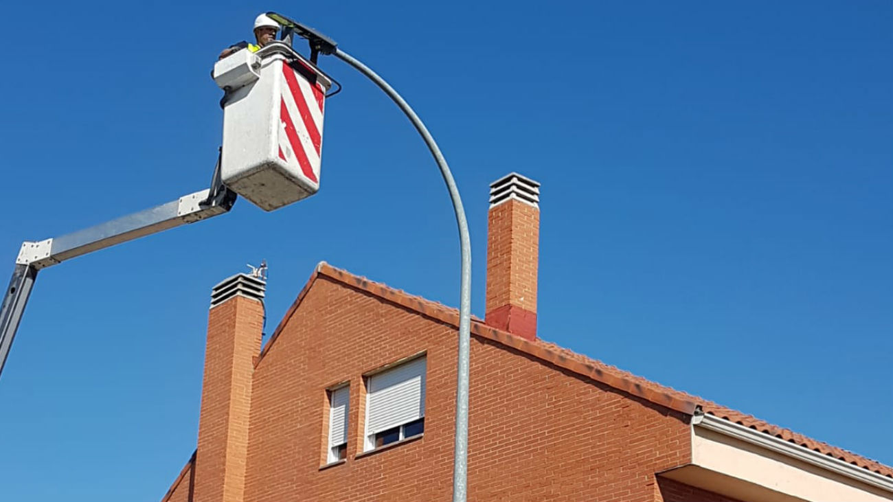 Instalación de led en Velilla de San Antonio
