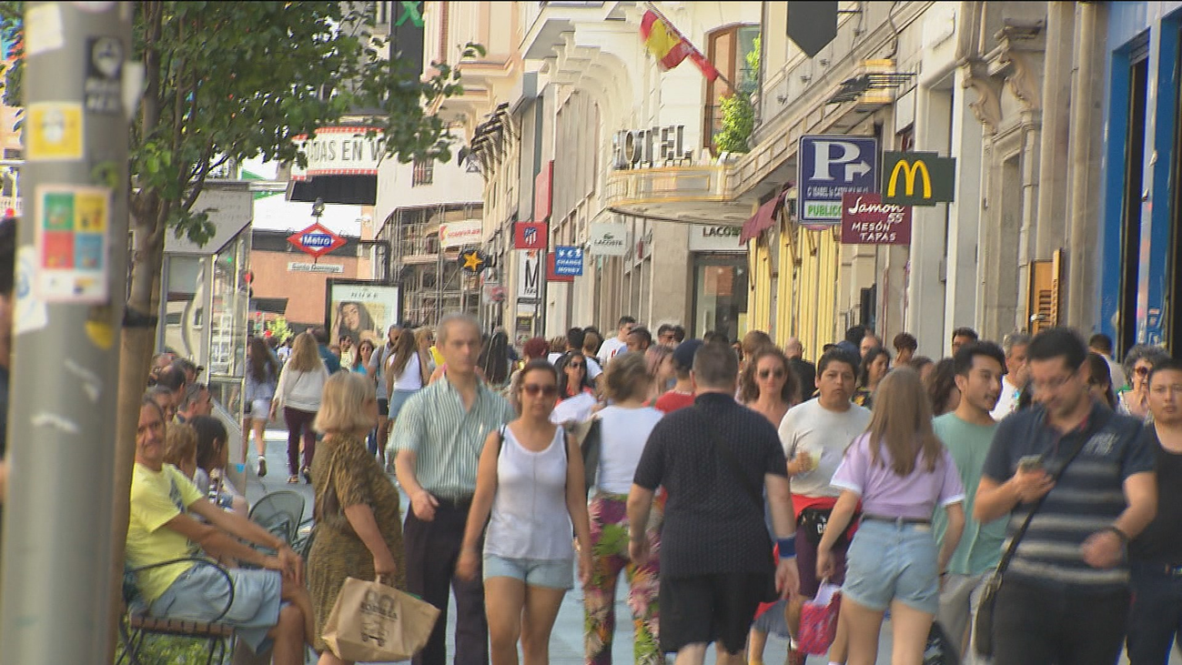 Fuga de turistas de Madrid en agosto