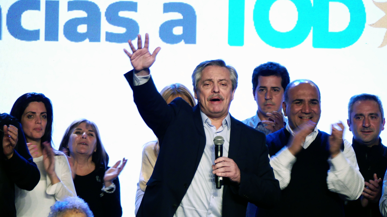 Alberto Fernández  se impone a Macri en las primarias en Argentina