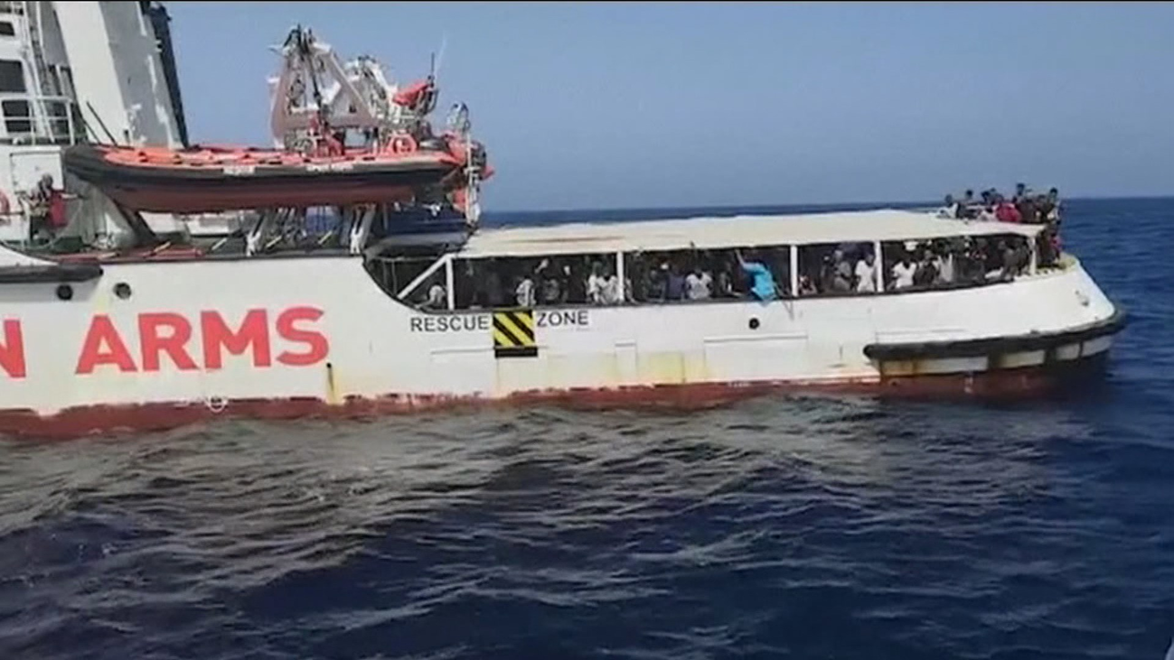 El 'Open Arms' sigue sin destino