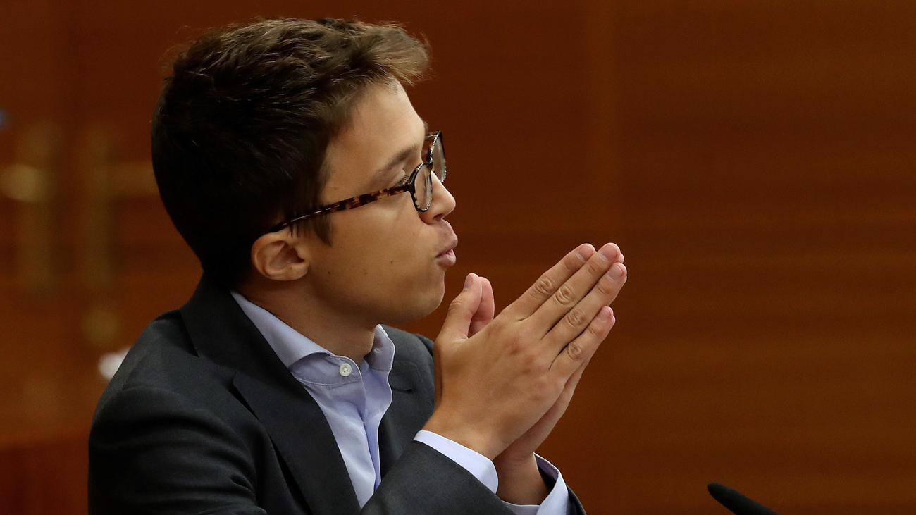 Errejón dice que nace en Madrid "un gobierno chantajeado por Vox y amenazado por la corrupción"