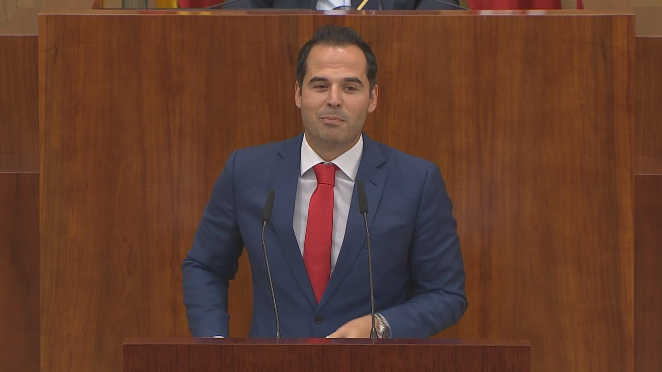 Aguado muestra su apoyo a Ayuso tras llegar un acuerdo "costoso"