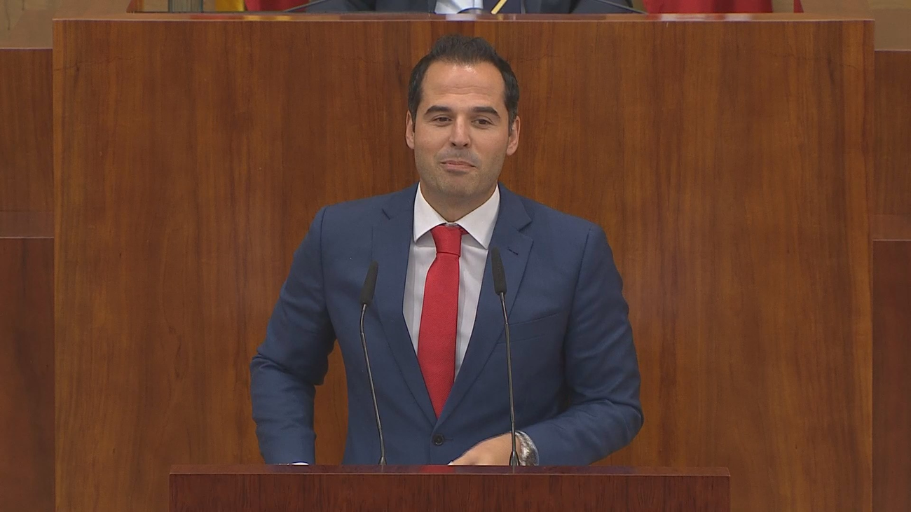 Aguado muestra su apoyo a Ayuso tras llegar un acuerdo "costoso"