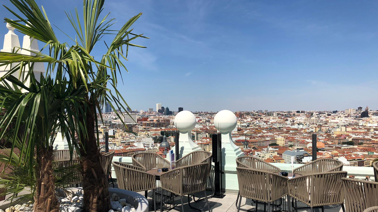 Así es la terraza del Hotel Riu en el Edificio España