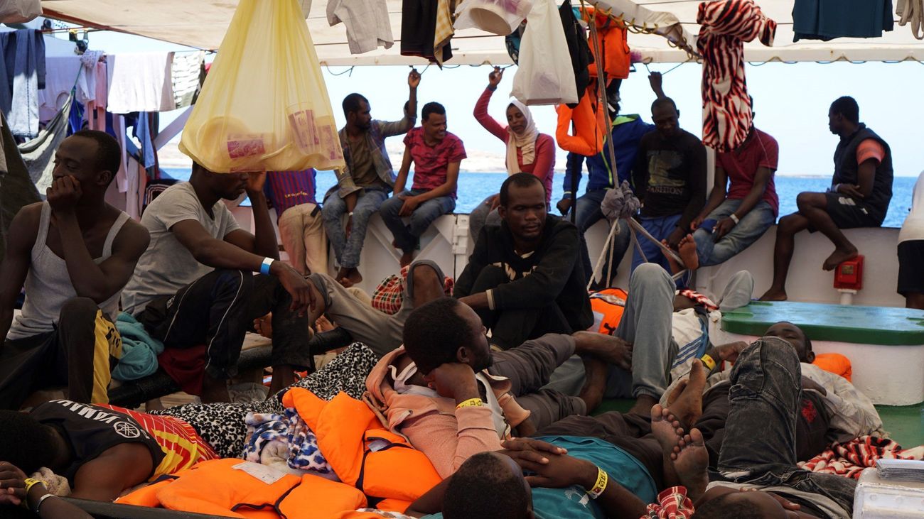 El Gobierno ofrece al Open Arms el puerto español más cercano