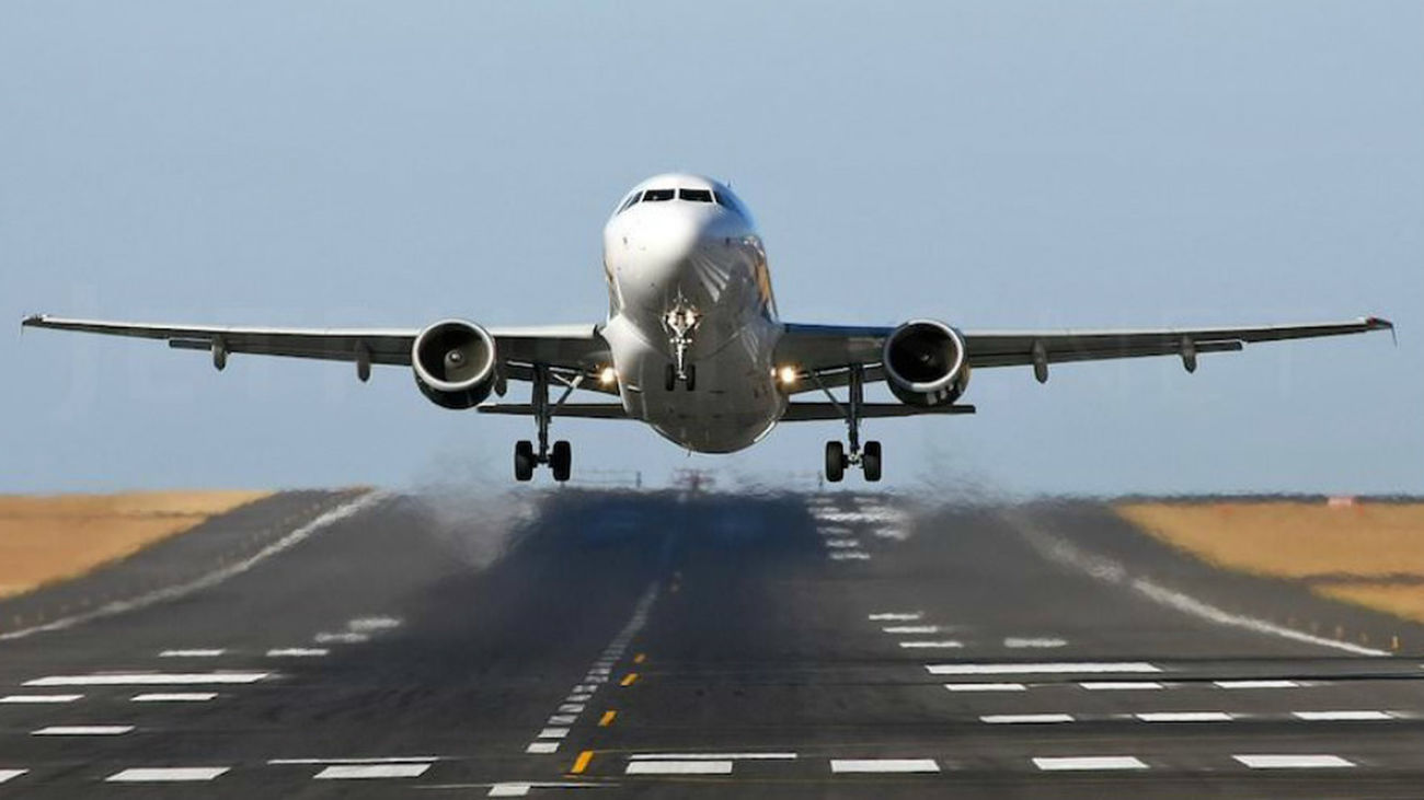 35 viajeros heridos tras sufrir turbulencias severas en un vuelo procedente de Port Luis