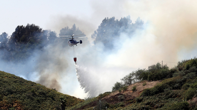 El fuego de Gran Canaria, en fase de contención, afecta a 12.000 hectáreas