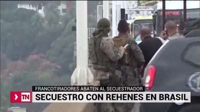 La Policía brasileña abate al secuestrador y libera a los rehenes de un autobús