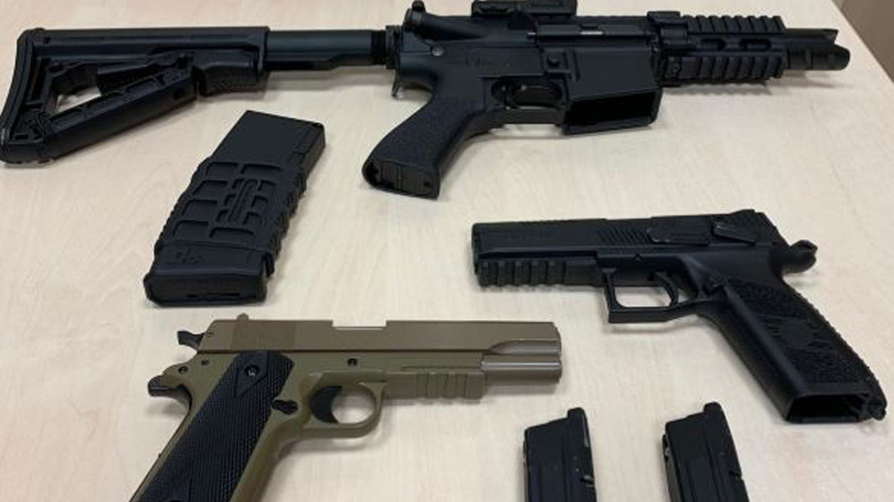 La Policía de Alcorcón incauta varias armas 'airsoft'