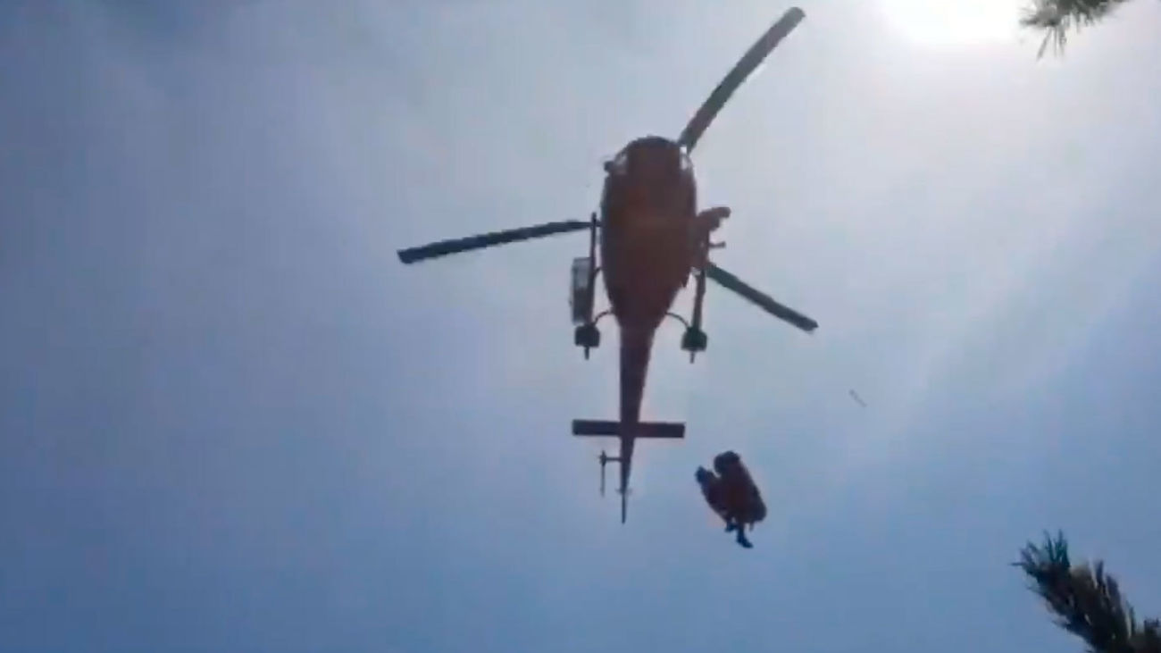 Rescatado en helicóptero un senderista octogenario herido en Cercedilla