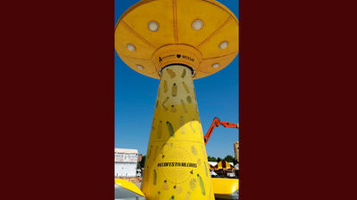 Un tótem de 8 metros anima a reciclar durante las Ferias de Alcalá de Henares