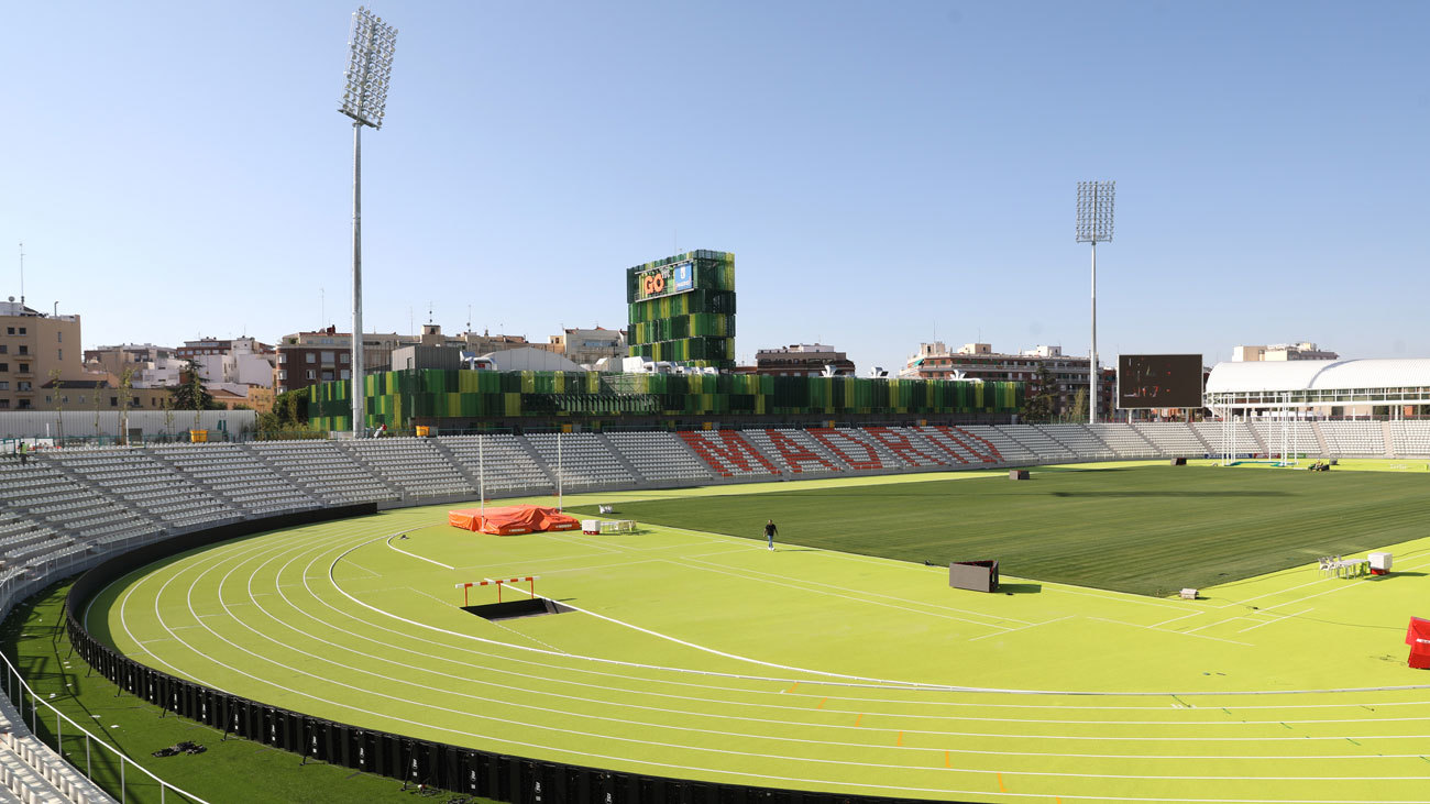 El estadio de Vallehermoso renace como meca del atletismo 12 años después