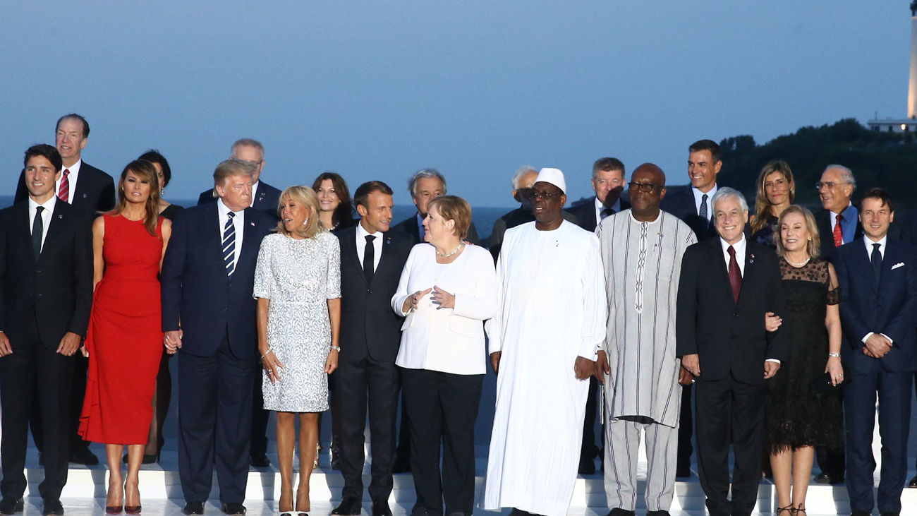 Sánchez aborda el "brexit" con Boris Johnson en la cumbre del G7