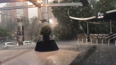 Imágenes de la tormenta en el Barrio del Pilar, junto a La Vaguada
