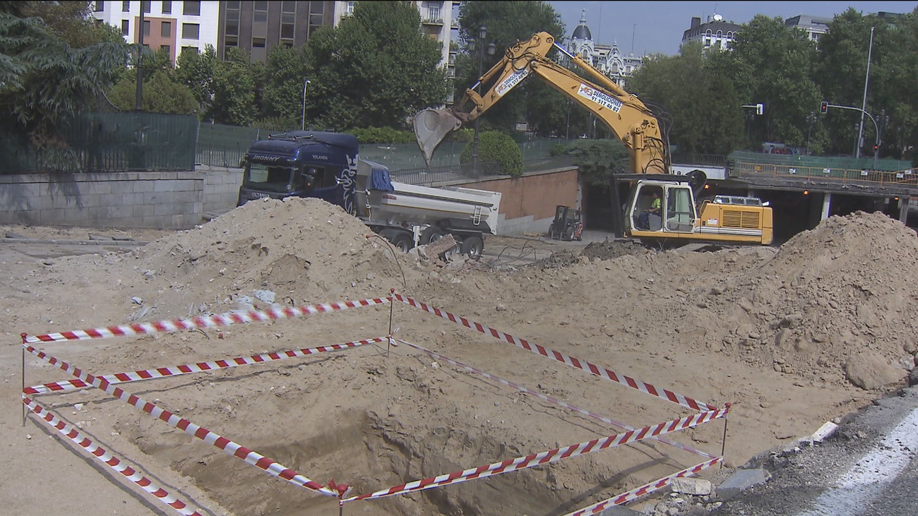 Se paralizan las obras de Plaza España por la aparición de restos históricos