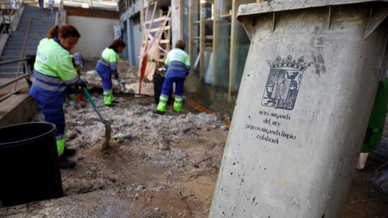 Talleres desbordados para reparar los desperfectos de la tormenta de granizo