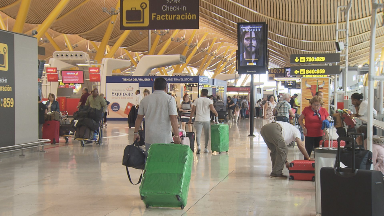 La tormenta no cerró Barajas pero desvió 26 vuelos hacia otros aeropuertos