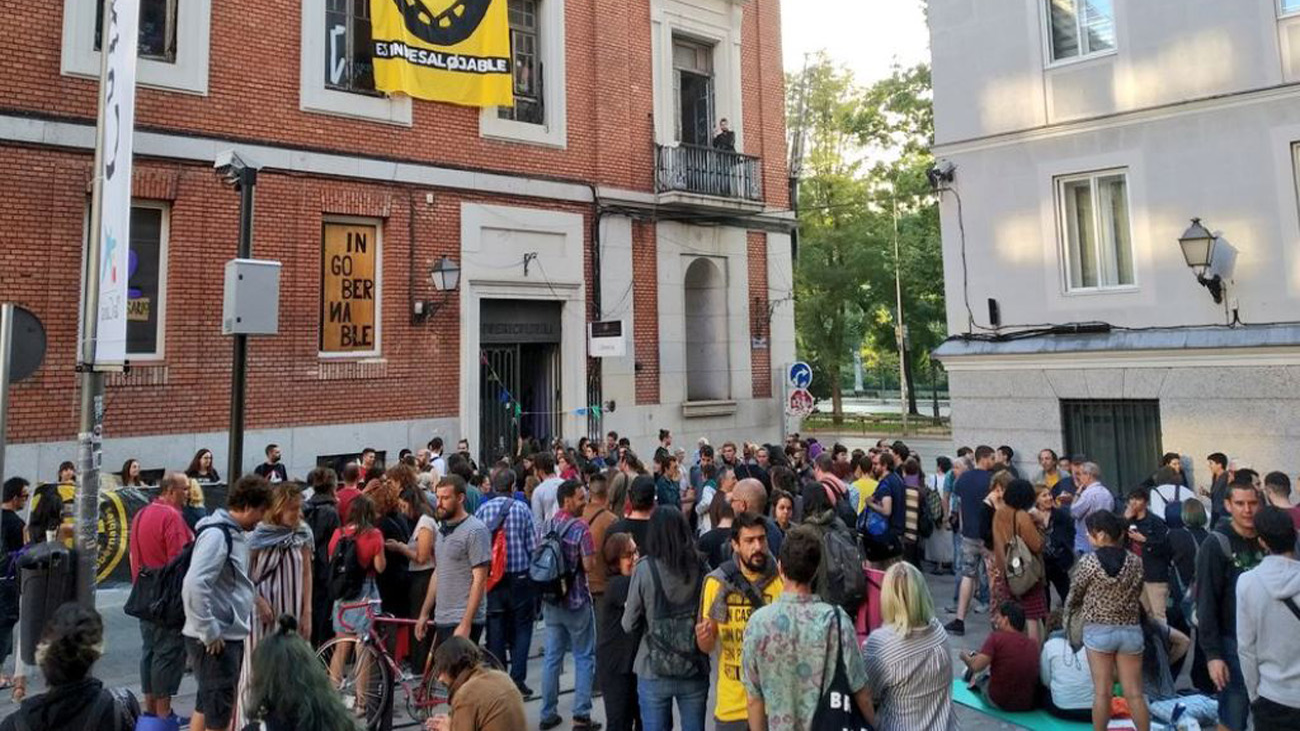 El Ayuntamiento entrega la notificación de desalojo a La Ingobernable