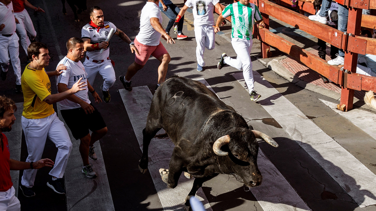 Dos heridos con pronóstico reservado y ocho leves en el cuarto encierro de 'Sanse'