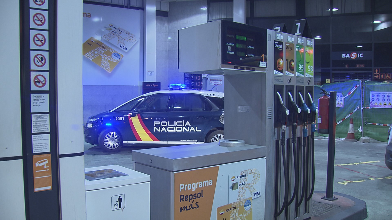 Espectacular robo a mazazos en una gasolinera de Batán