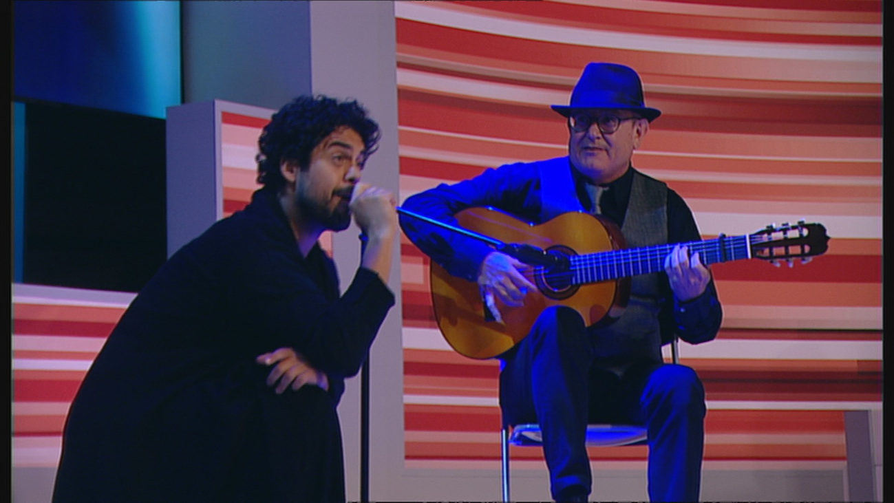 Un nuevo 'Lazarillo de Tormes' se pasea por la Cuesta de Moyano de Madrid