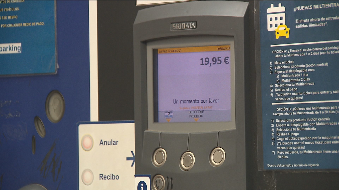 Sanidad estudia rebajar los precios de los parkings de los hospitales públicos de Madrid