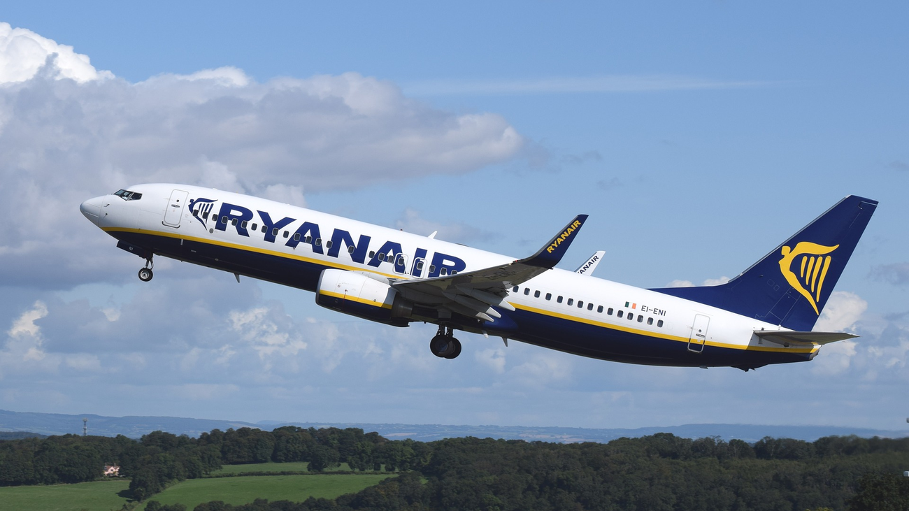 Lunes de retrasos y con nueva huelga en Ryanair en Madrid Barajas
