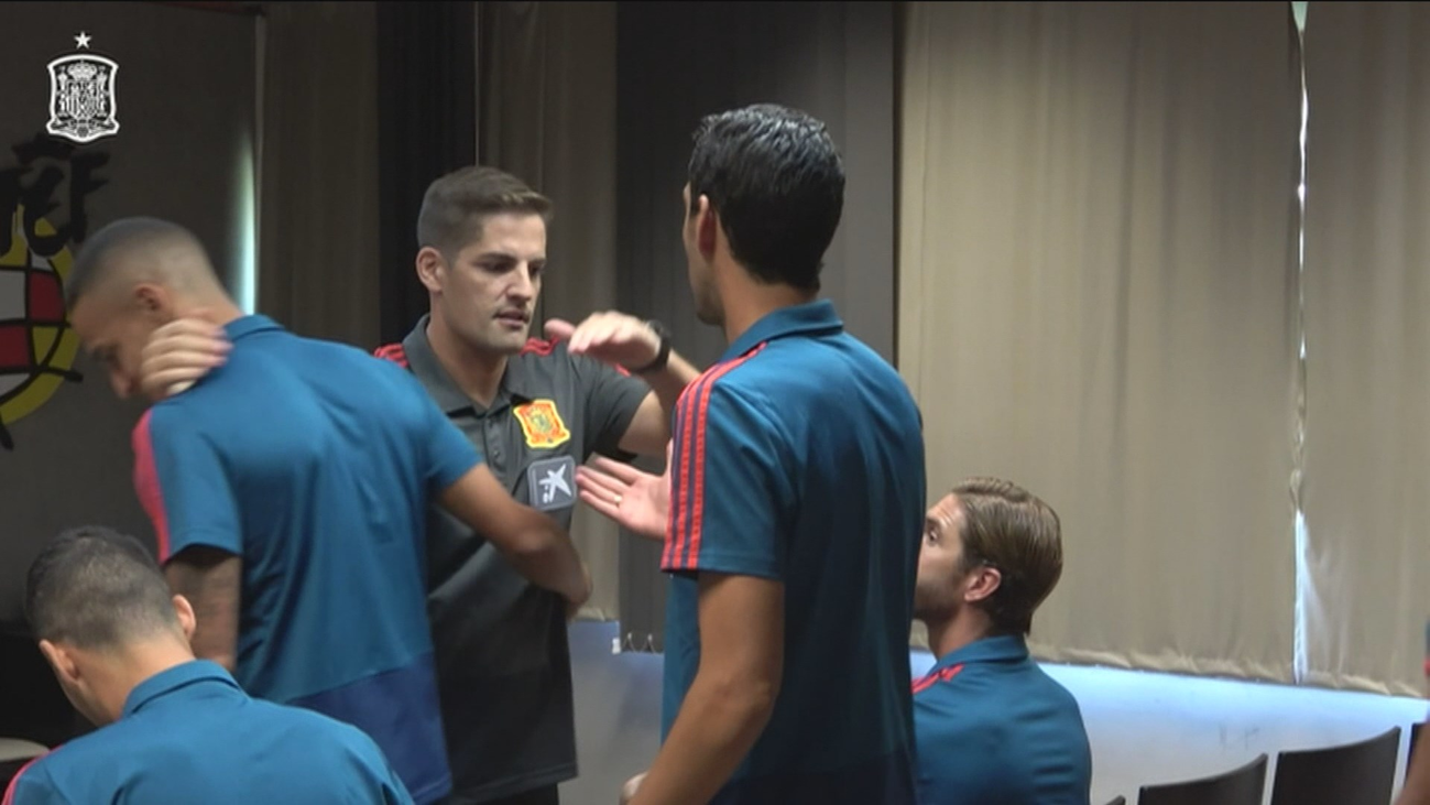 Robert Moreno debuta como seleccionador principal