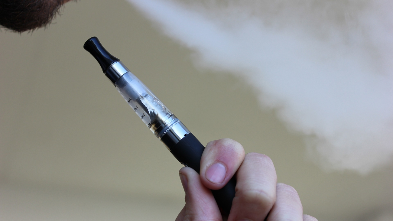 Se investiga una epidemia de pulmonías relacionadas con el vapeo