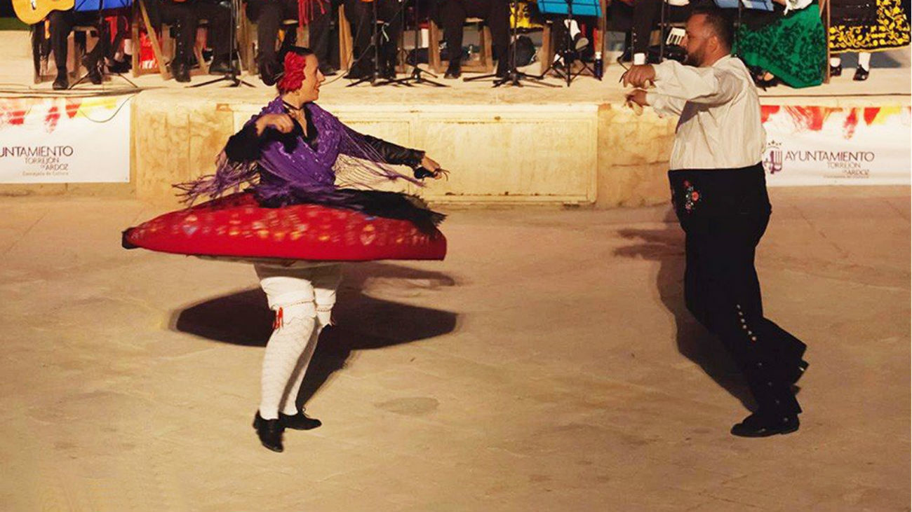 El Parque Europa acoge este sábado el III Festival Nacional de Folklore ‘Villa de Torrejón’