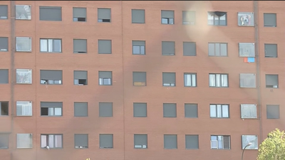 Situación insostenible en un edificio 'okupado' en el Ensanche de Vallecas