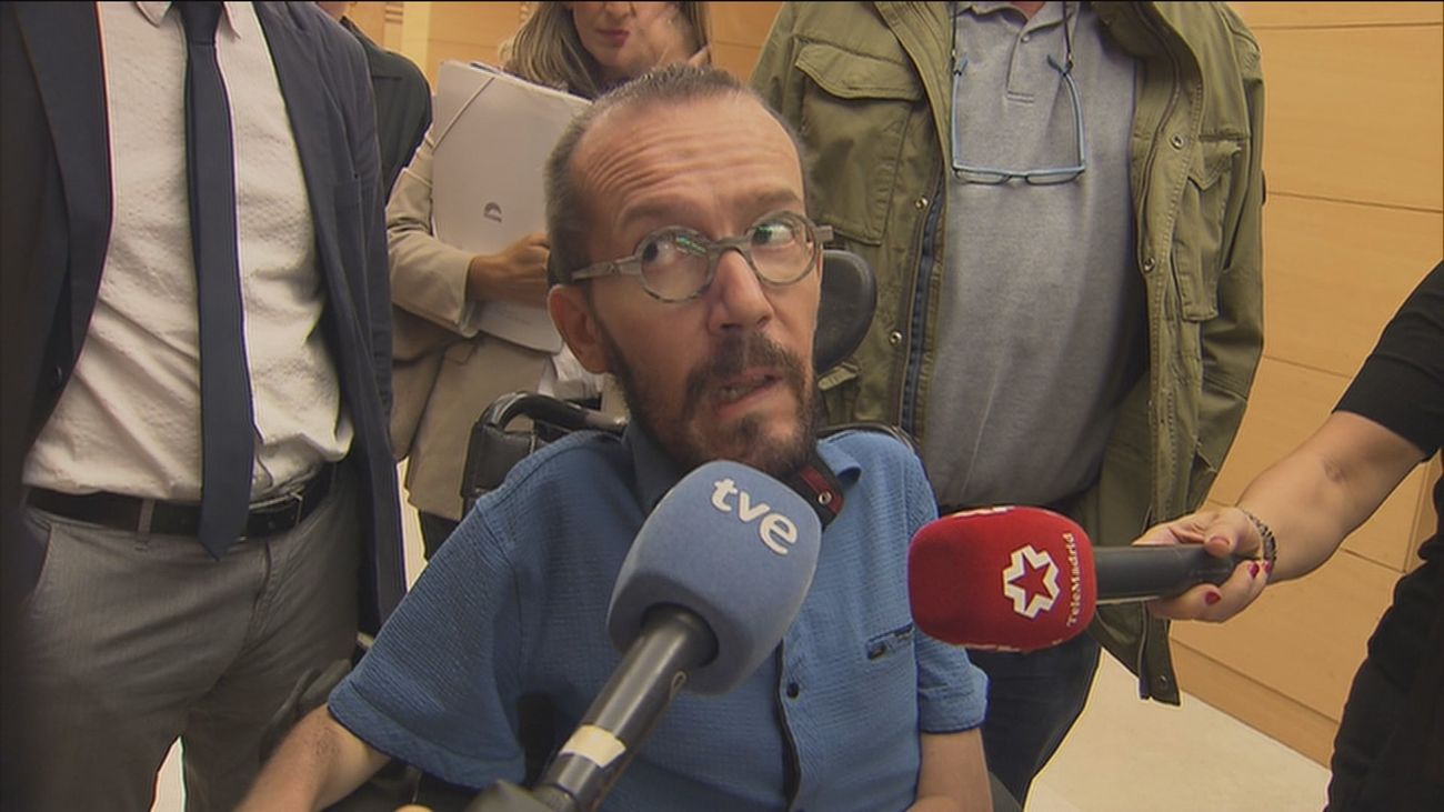 Echenique anuncia que habrá elecciones tras cuatro horas de reunión