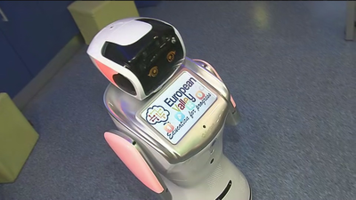 SanBot, el nuevo compañero robótico que llega a las aulas
