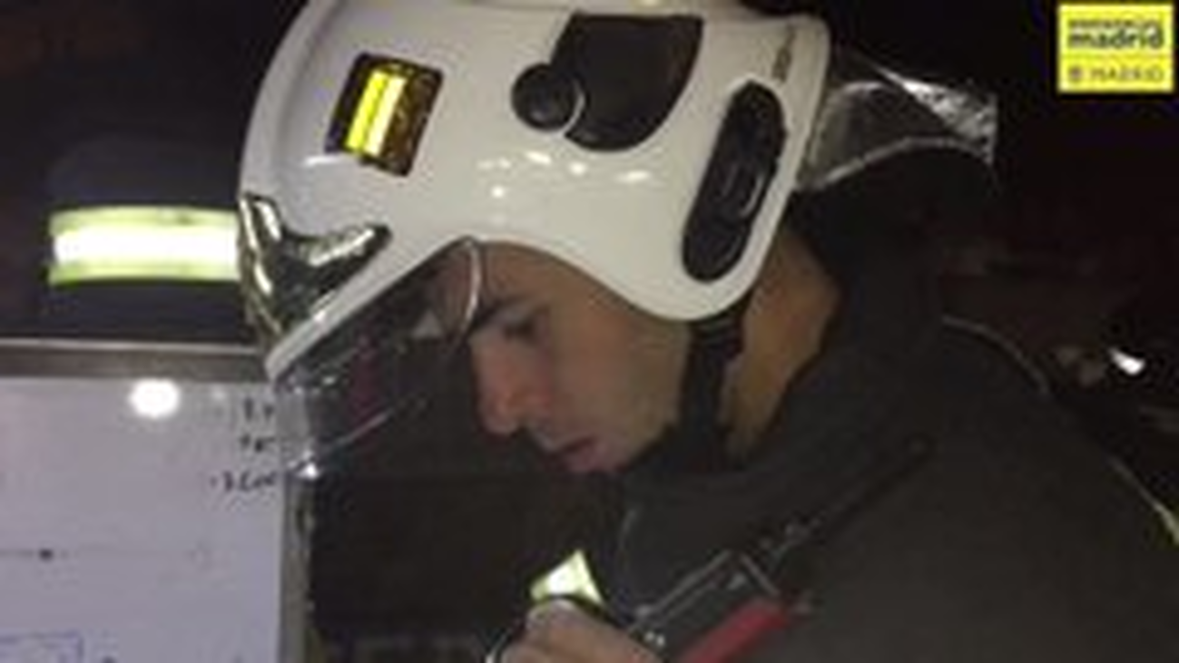 Dos intoxicadas leves en el incendio de una clínica psiquiátrica en Arturo Soria