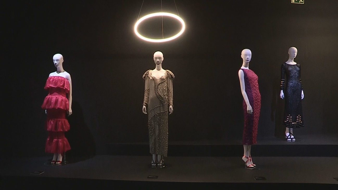 'El cuerpo inventado', la silueta, esencia de la moda