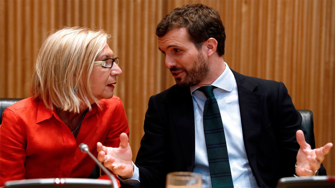 Casado pide "sumar" en un acto con Rosa Díez y Vidal-Quadras