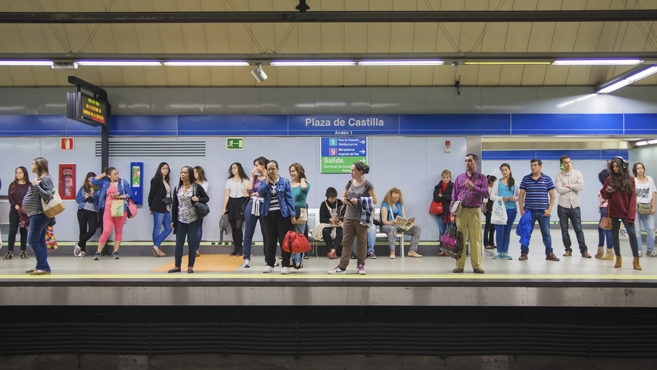 Las mujeres apuestan más por el transporte público y compartido que los hombres