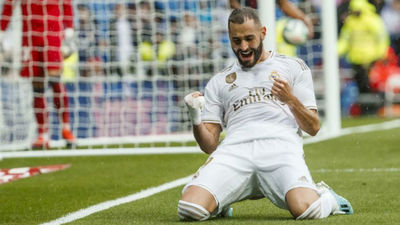 3-2. Benzema pone goles a la intranquilidad ante el Levante