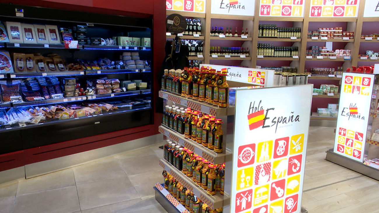 "Duty free" de Barajas: compras made in Madrid