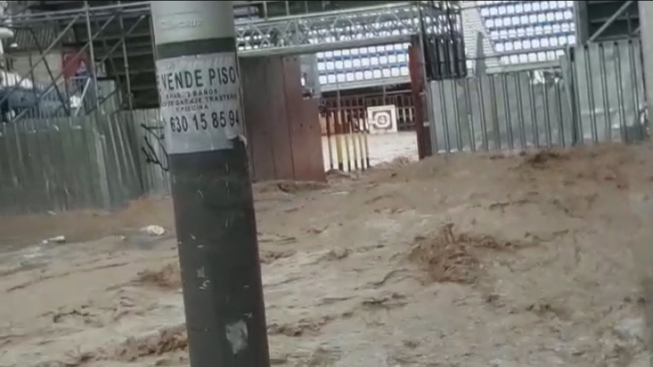 Un río por las calles de Arganda