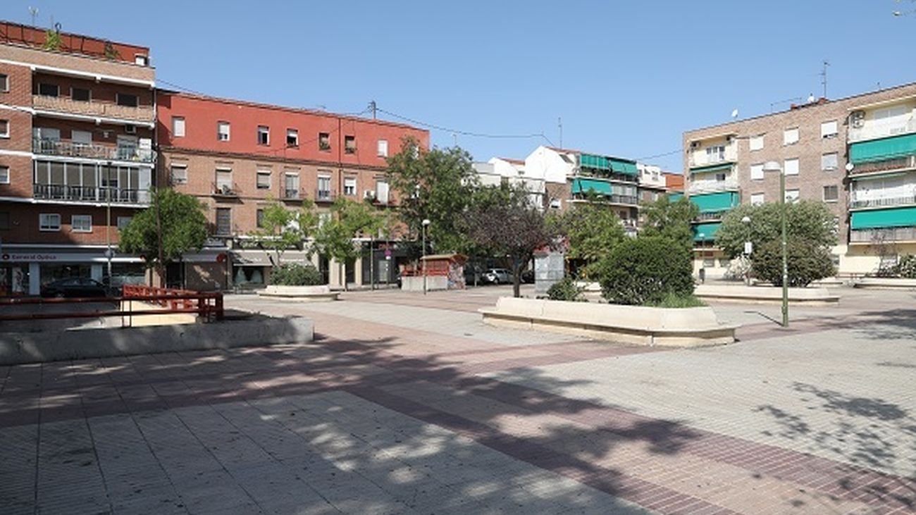 Madrid reformará las 11 plazas prometidas pero no con el proyecto de Carmena