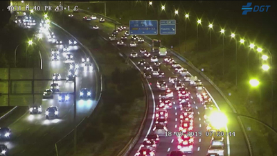 Tres accidentes en la M-30 complican la hora punta en Madrid
