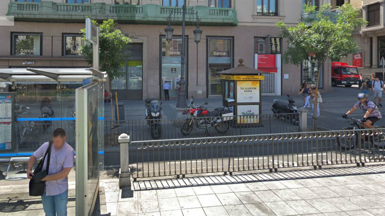 Detenido por incendiar un cajero en el centro de Madrid con un cóctel molotov