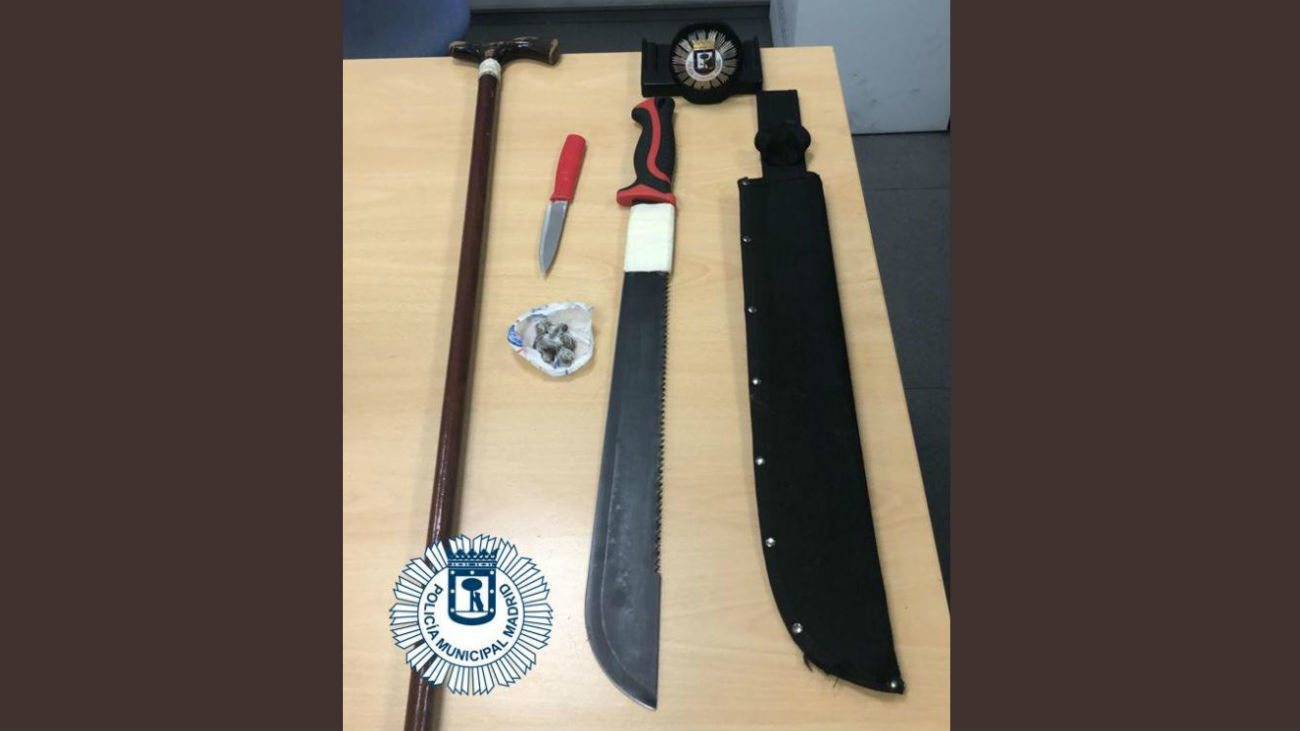 Detenido un menor en las fiestas de La Elipa con un enorme machete