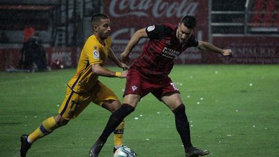 2-2. El Alcorcón salva un punto en el último suspiro
