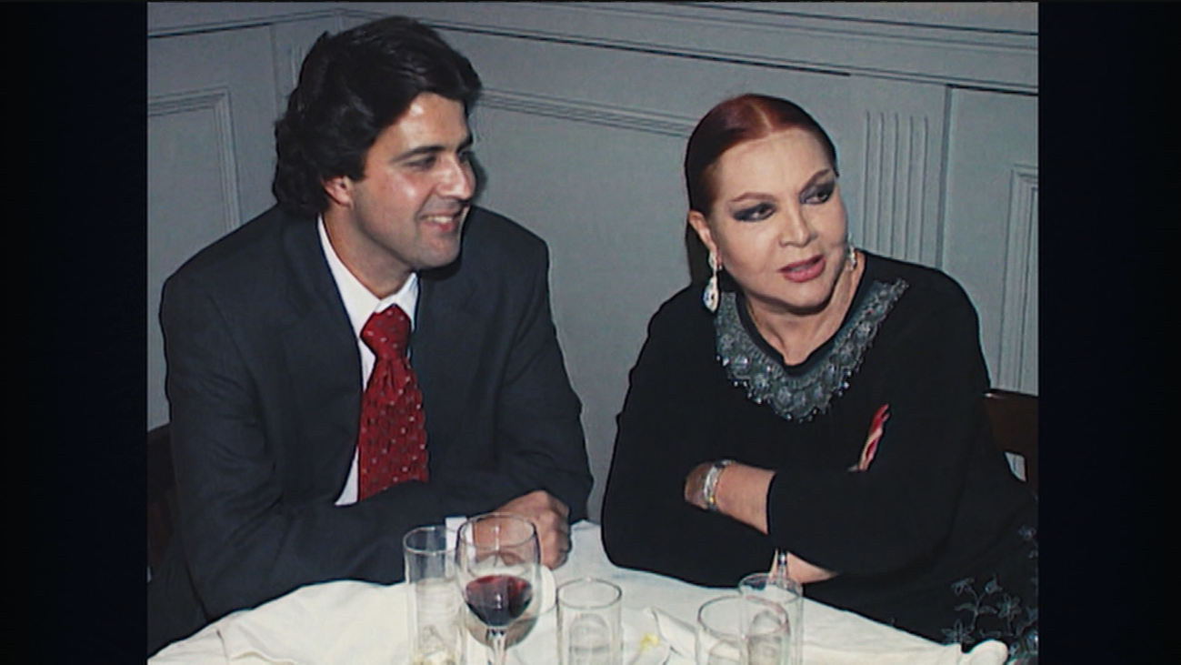 ¿Se aprovechó Tony de Sara Montiel?